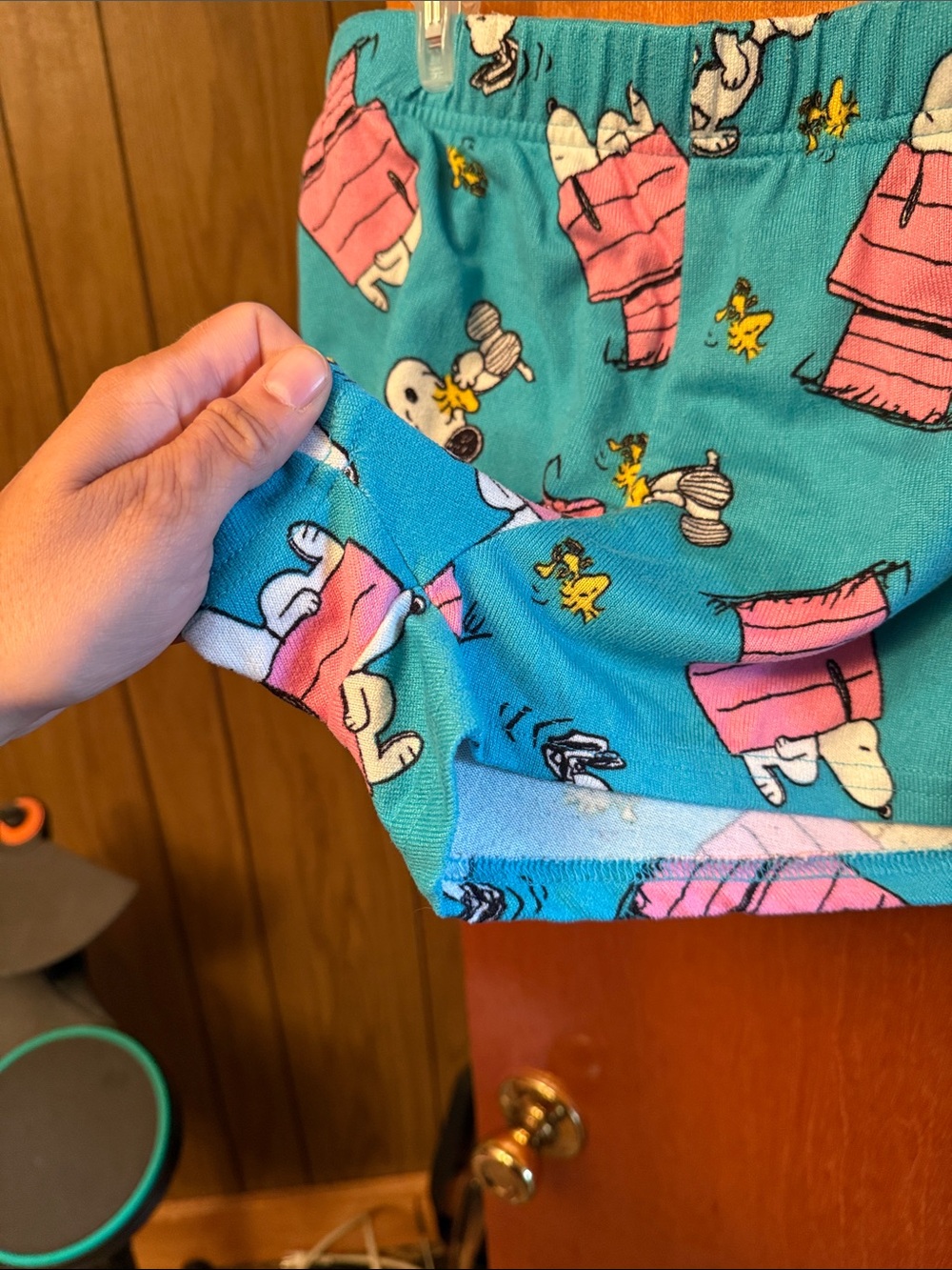 Peanuts Women's Pajama Shorts Set - Picture 2 of 10